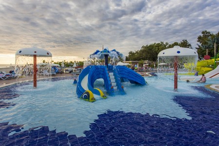 avsallar waterslide-min-min