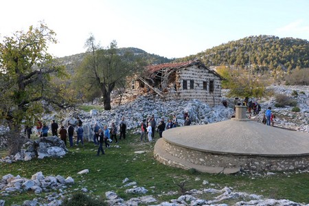 sarıhacılar köyü