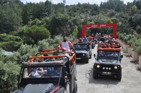 jeep safari tour-min