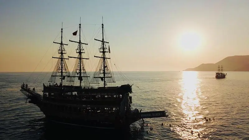 mahmutlar sunset-boat