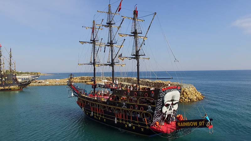 pirate boat