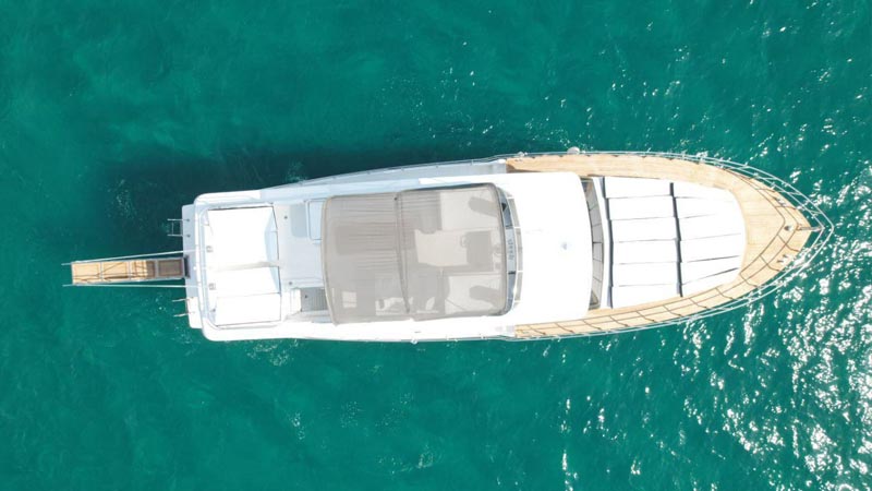 private yacht rental
