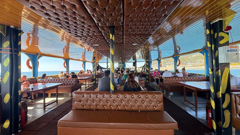 alanya pirate boat