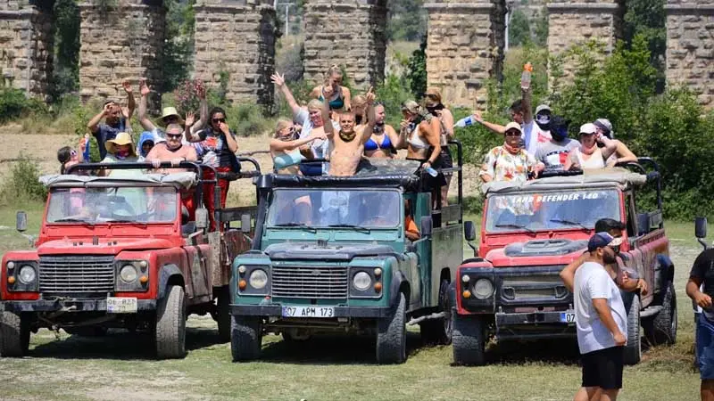 green-canyon-jeep-safari