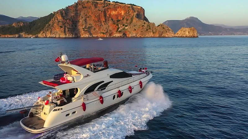 cleopatra luxury yacht trip